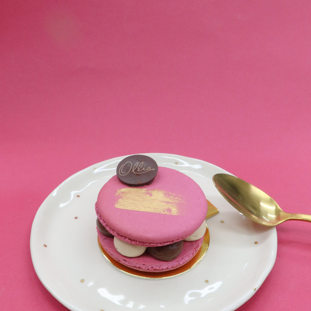 Dark Chocolate Praline Macaron Mini Cake