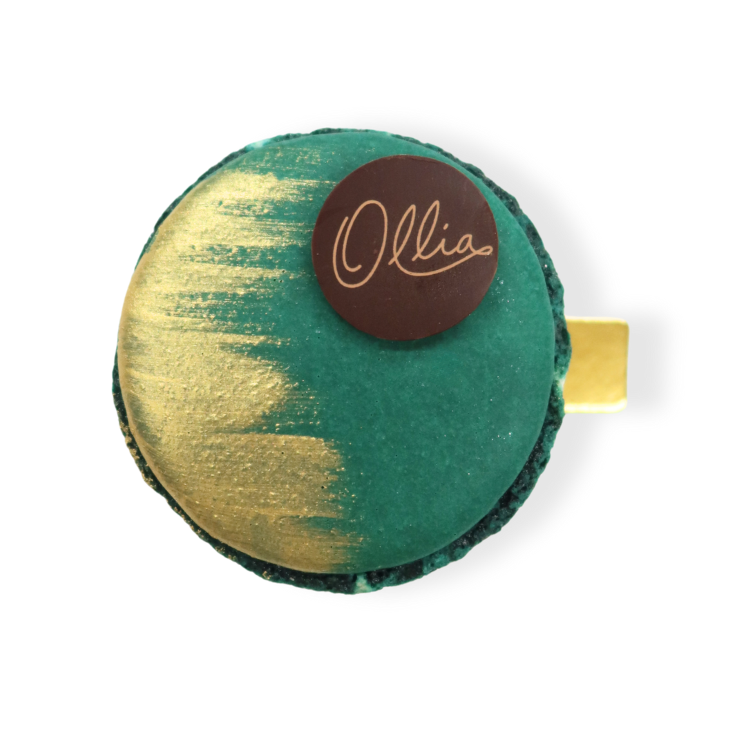 Coming Soon: Caramel Pecan Pie Macaron Mini Cake