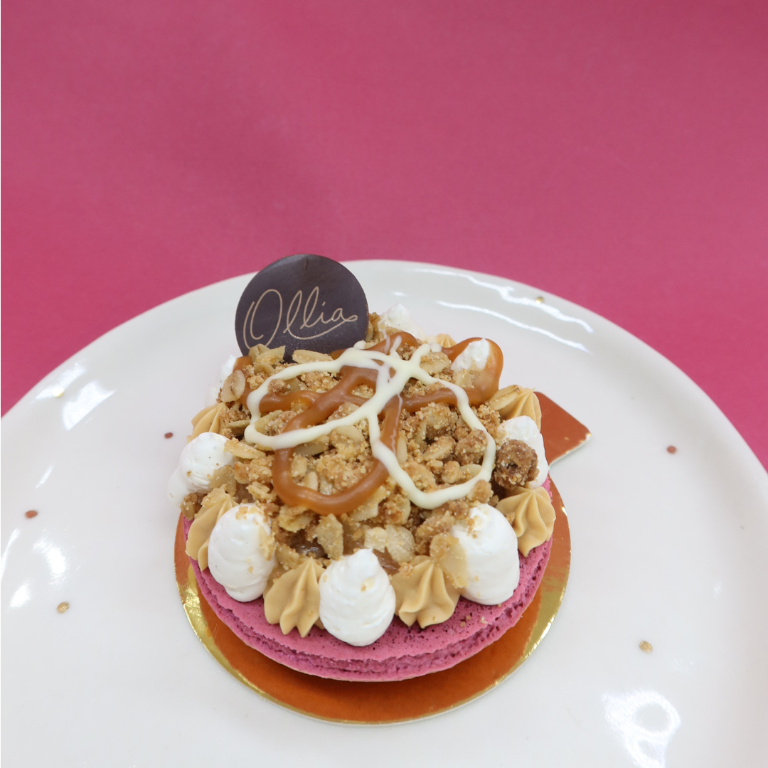 Caramel Apple Crumble Macaron Cake